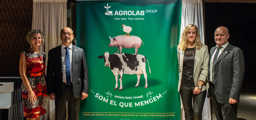 From right to left: Joan Enric Poll, Ms. Carme Soler, Director of ASFAC, Mr. Pere Borrell, President of ASFAC and Arantxa Torner, CRM of AGROLAB-Ibérica
